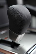 Mitsubishi Shogun Black 2012 года (UK)